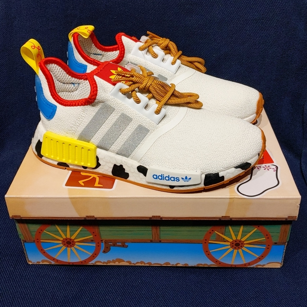 NWT adidas NMD_R1 TOY STORY WOODY SHOES - Picture 2 of 6